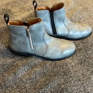 BRAND NEW XENA OMEGA VEGAN EH SAFETY BOOTS Women 8.5M